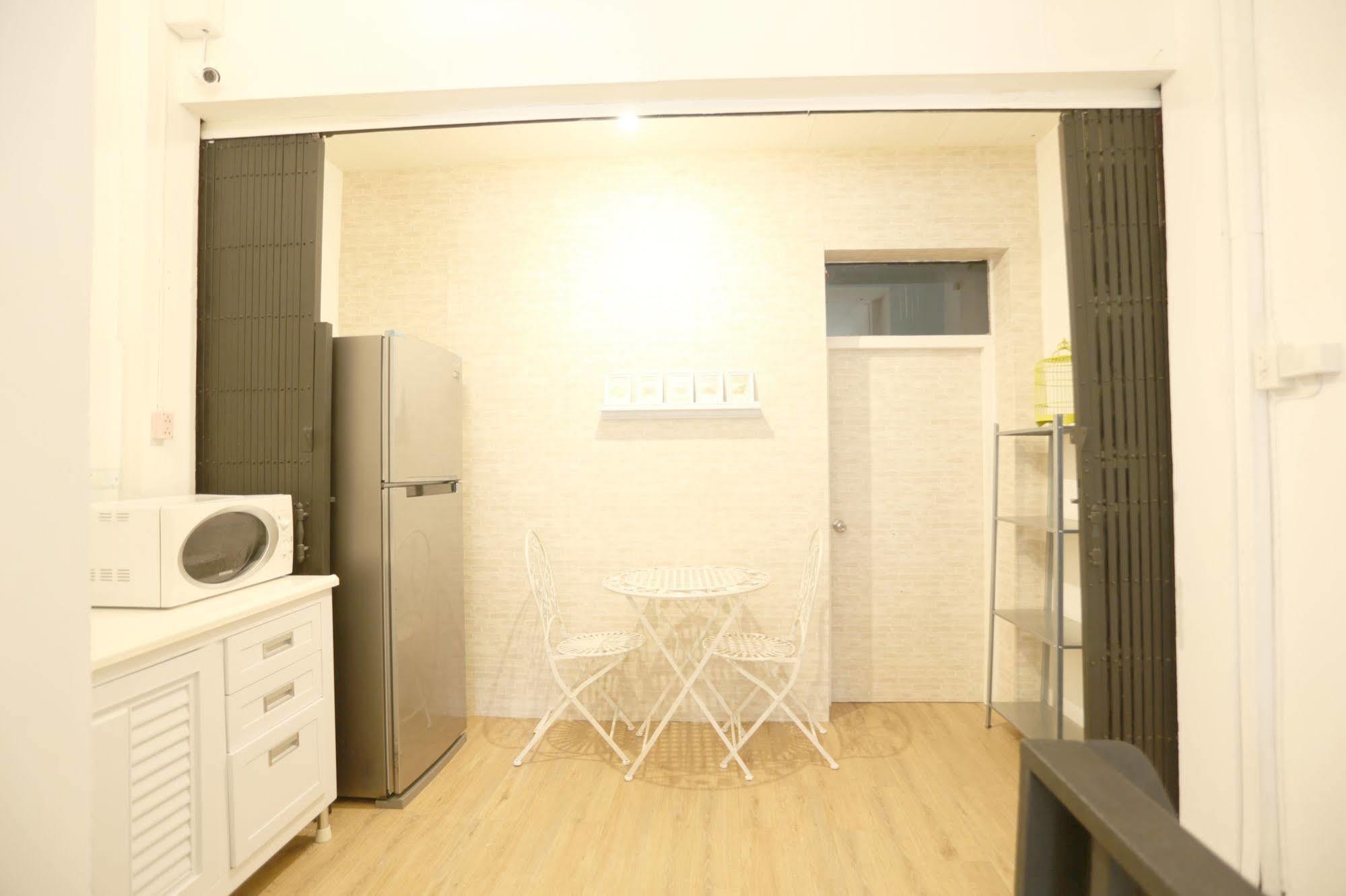 Blue Jasmine Hostel Бангкок Экстерьер фото